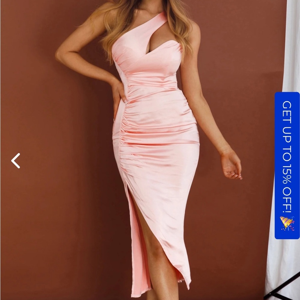 Selfie Leslie Hollywood nights dress, pink beach wedding guest dress
